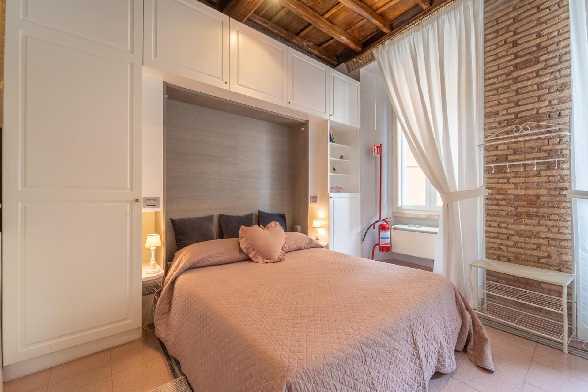 Apartment Secret Retreat In The Heart Of The Ghetto By Houseeds