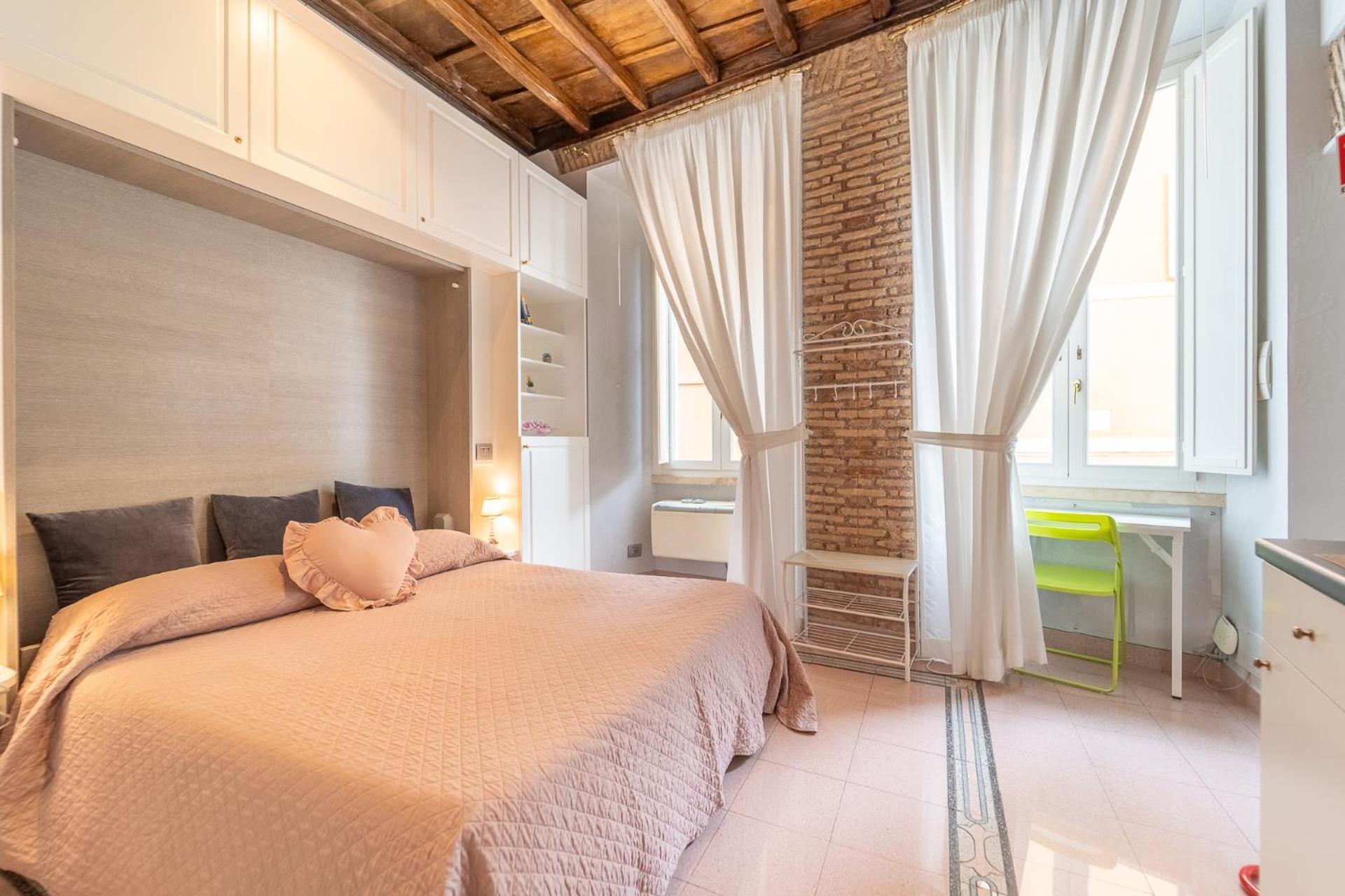 Secret Retreat In The Heart Of The Ghetto By Houseeds Apartment