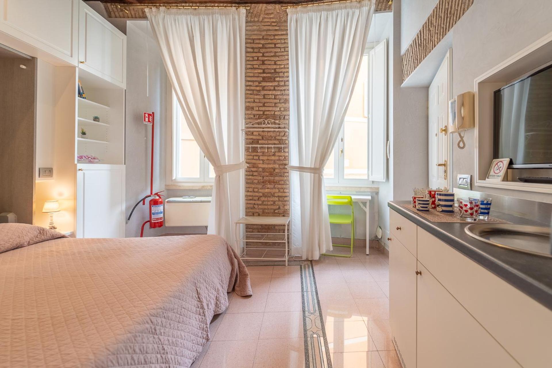 Secret Retreat In The Heart Of The Ghetto By Houseeds Apartment